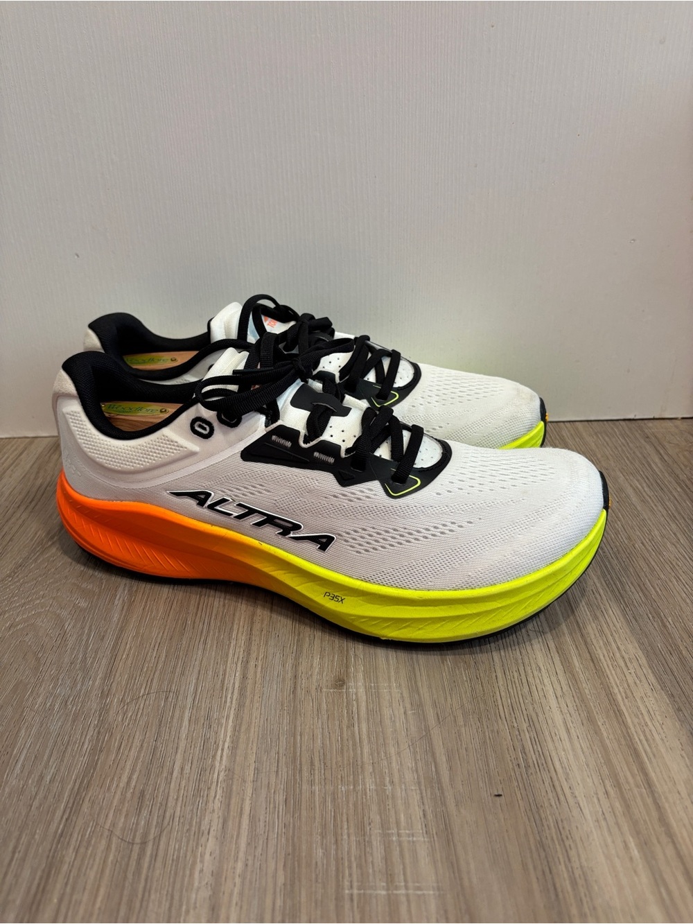 Altra Torin 9 Road Running White/Black/Safety Yellow ALOA85TN87A Men Size 10.5